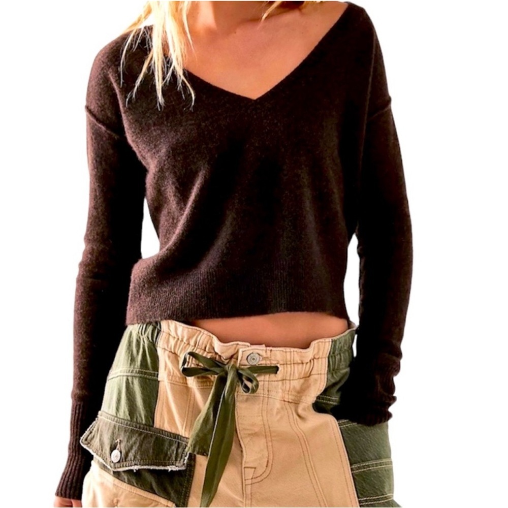 Free People Stellar Cashmere V-neck Coffee Grounds Pullover Sweater